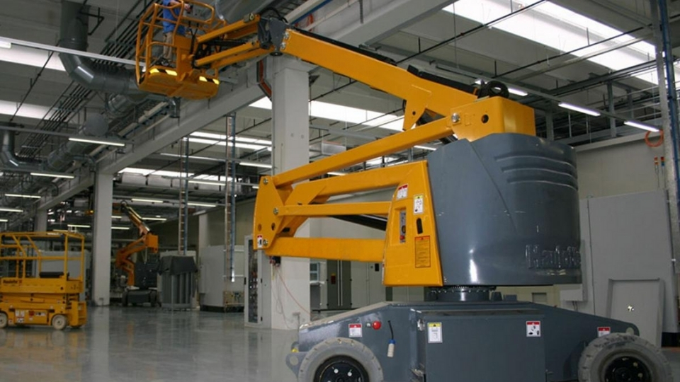 15m-eklemli-platform-manlift-HA15IP-AKULU